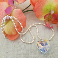 Eleganta Swarovski pērļu kaklarota ar mirdzošu Swarovski kristālu 